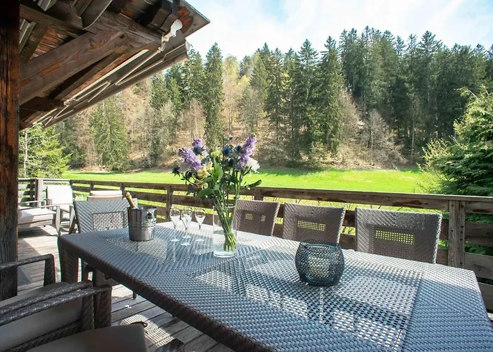 Des Ours I Le Club Villa *